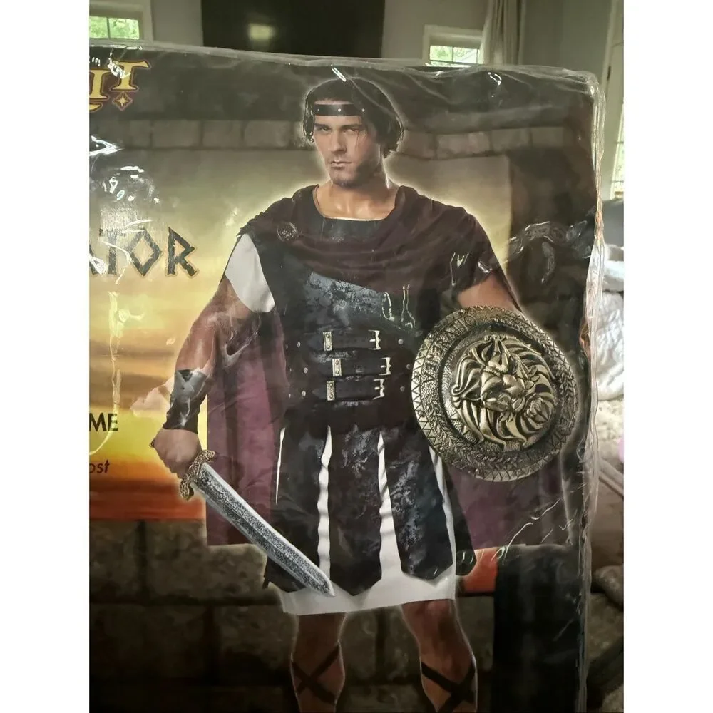 Spirit Halloween Men’s Gladiator Costume One Size up 44 EUC